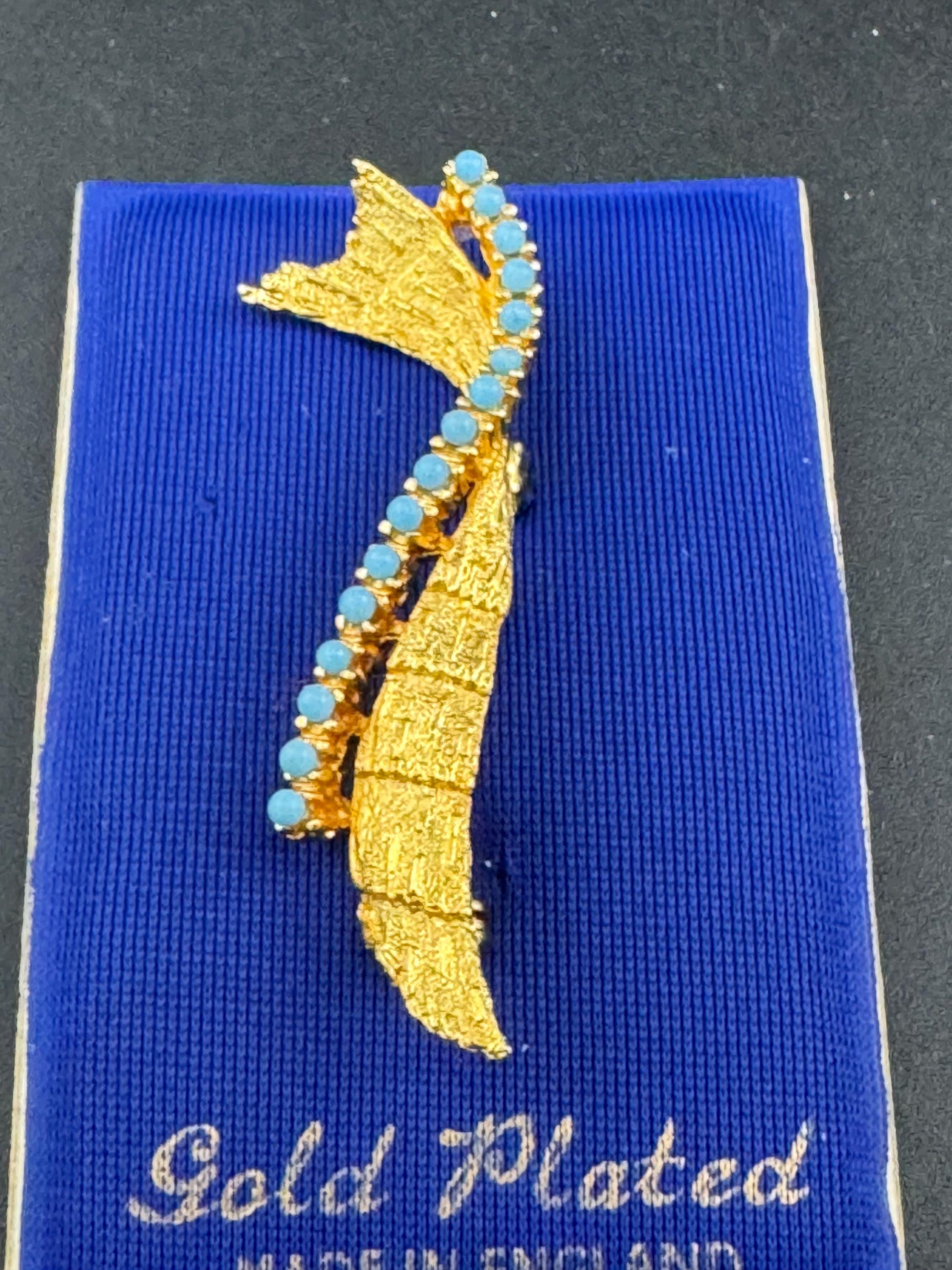 Broche Ancienne Style Art Déco - En Bakélite Avec Strass Et Perles Turquoise - Occasion