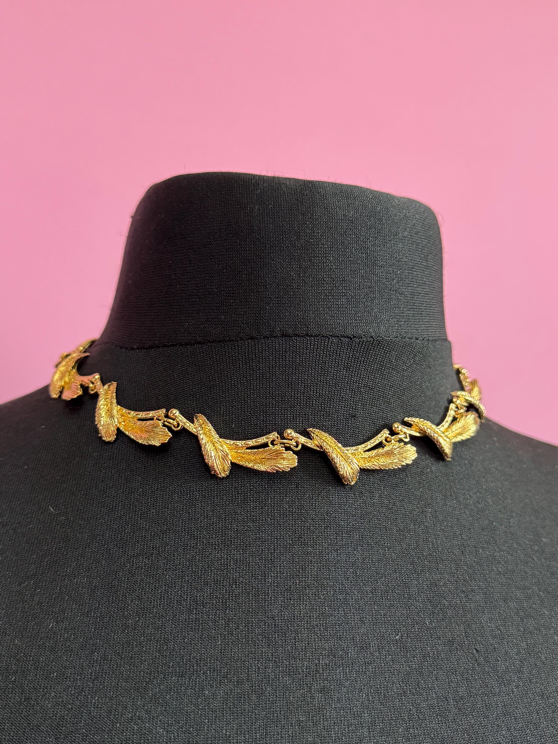 Vintage Gold Plated Feather Choker Necklace (45cm Panel Link)