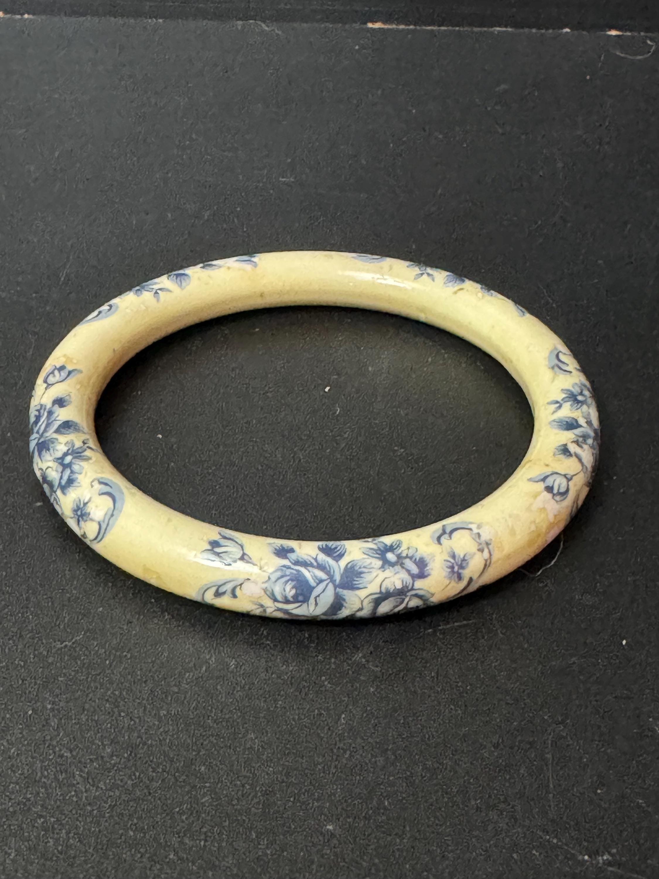 Antique bangle - Etsy 日本 Antique bangle - Etsy 日本