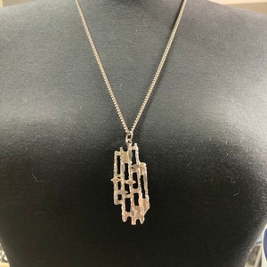 vintage Modernist silver tone metal pendant necklace on 68cm chain Mid Century Modern