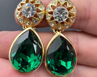 Emerald teardrop Crystal clip on drop Earrings: Swarovski, green Gold Tone, 1980s Stock