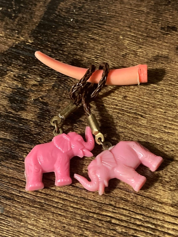 Vintage Early Plastic pink dangly Elephant brooch… - image 1