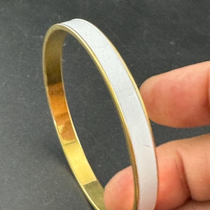 retro designer MONET signed gold tone white enamel 7mm slim bangle bracelet gold tone 1980s 1990s