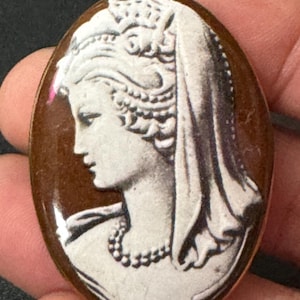 Vintage porcelain china large oval cameo brooch brown and cream