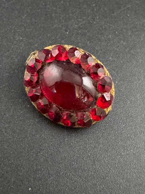 Antique Ruby red paste cabochon small oval Brooch - image 5