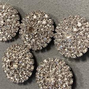 22mm Set of 5 round clear diamanté rhinestone low domed buttons silver tone