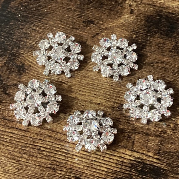 28mm Set of 5 round diamanté rhinestone buttons snowflake