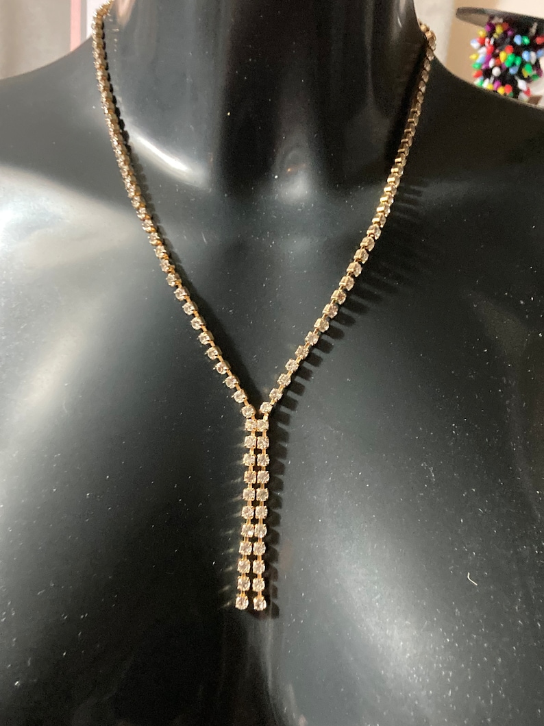 true Vintage pristine 1970s clear diamanté rhinestone gold plated lariat negligee drop necklace old shop stock image 9