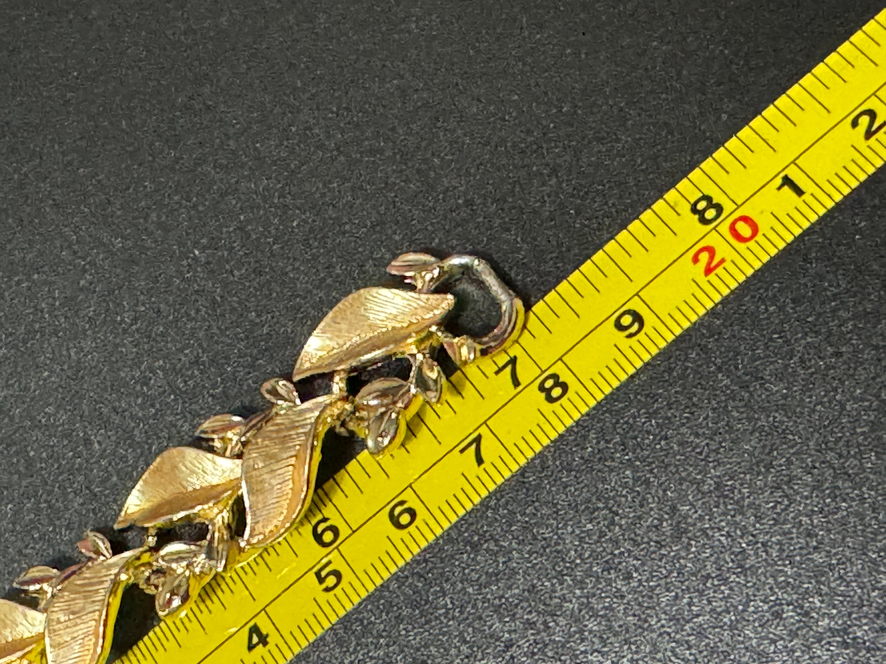 Signed Hollywood Vintage Panel Link Gold Tone Leaves Floral