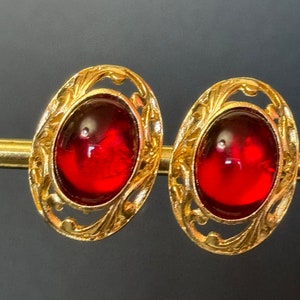 True vintage oversized 3cm Gold tone bright red oval cabochon open work Gripoix style clip on earrings 1980s