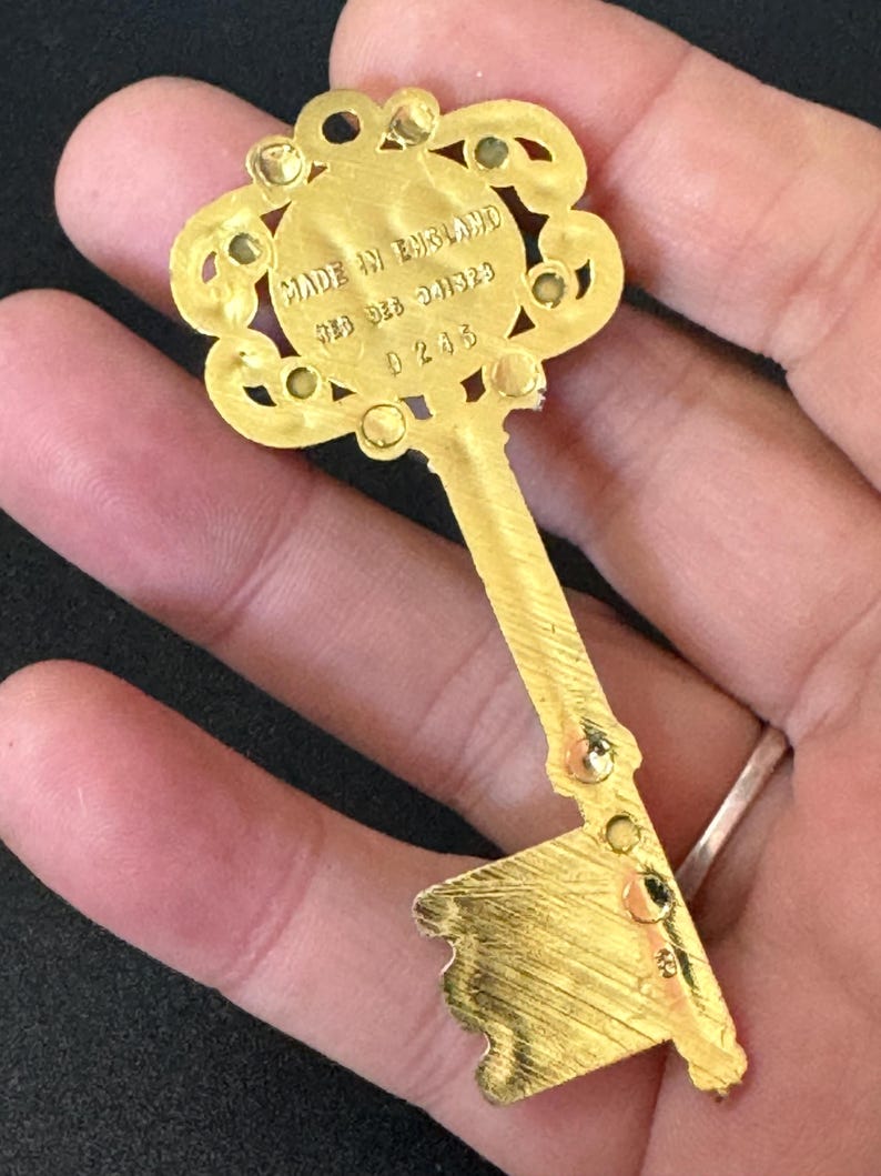 21 Key Old Vintage 21st Birthday Key to the Door Gold Cake Decoration Topper Sign ...