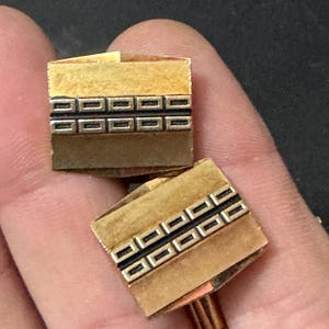 Vintage Brutalist 1960s 1970s modernist chunky men’s gold tone abstract geometric rectangular cufflinks