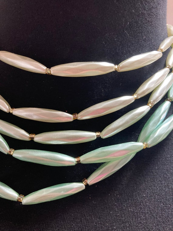 Mid century pastel green faux pearl plastic beade… - image 6