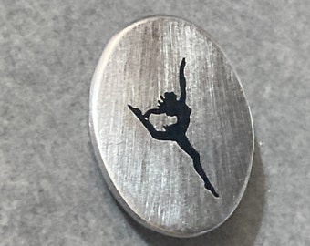 Broche Vintage Argentée Silhouette Danseuse - Bijou Fantaisie Rétro, Occasion