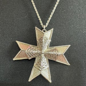 Signed Hollywood Vintage oversized pendant ornate big maltese cross necklace