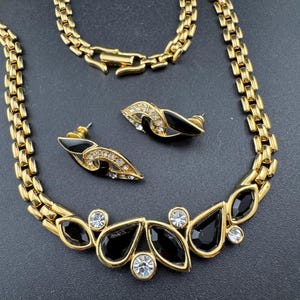 Signed TRIFARI designer black enamel crystal set necklace and matching earring set,  Vintage 43cm