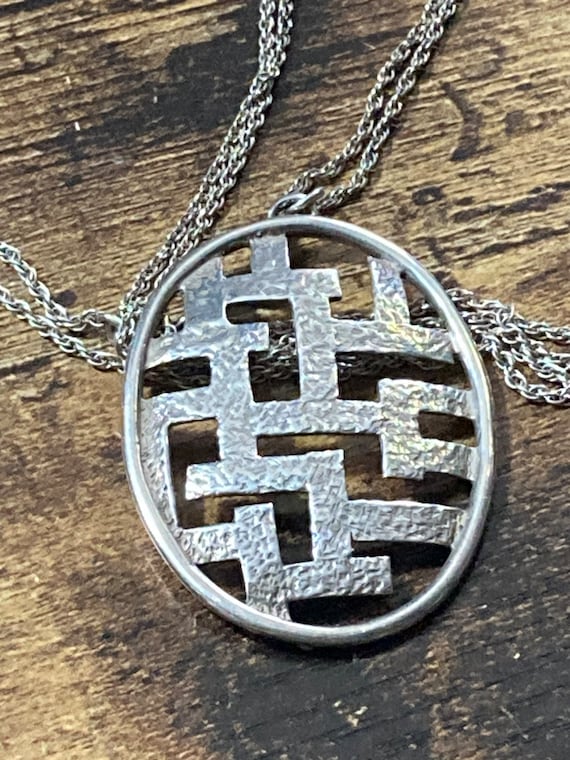 Vintage 1978 925 Sterling Silver Modernist Oval Pendant