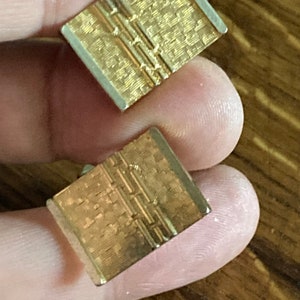 Brutalist 1970s modernist men’s statement gold tone cufflinks