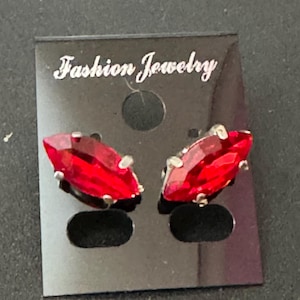 Ruby Red glass diamanté crystal earrings pierced 15mm