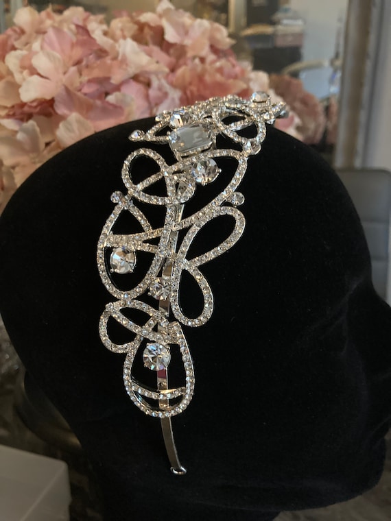 Ladies Antique style silver tone tiara clear diam… - image 1