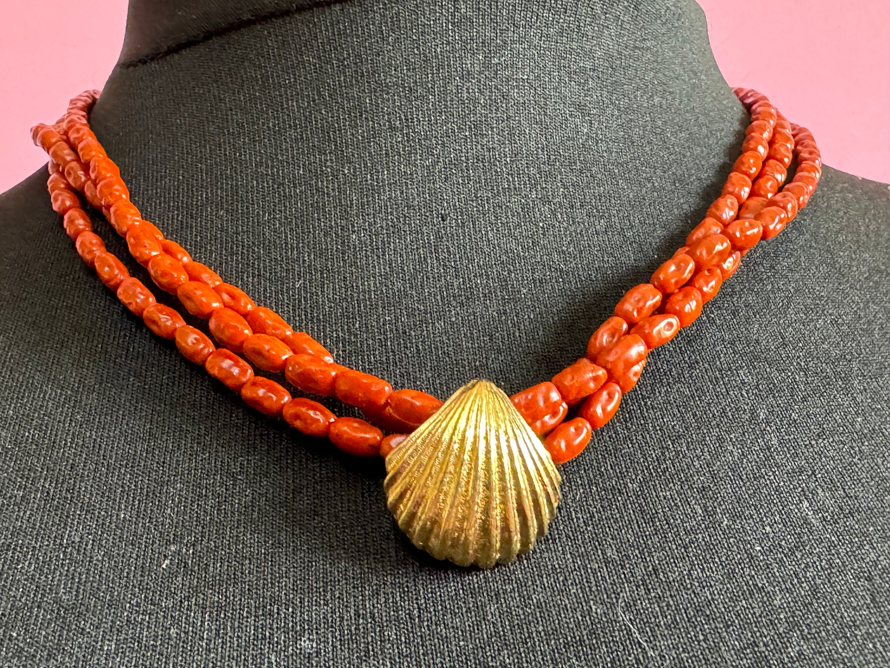 Vintage faux orange rust red coral beaded twist choker with