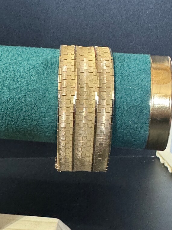 1970s articulated flat 18k gold plated cuff wrap … - image 5