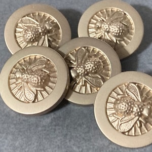 5 x 22mm metal bumble bee buttons matt gold tone