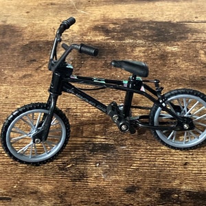 Miniatur Kunststoff schwarz Mountainbike BMX Cake Topper Dekoration