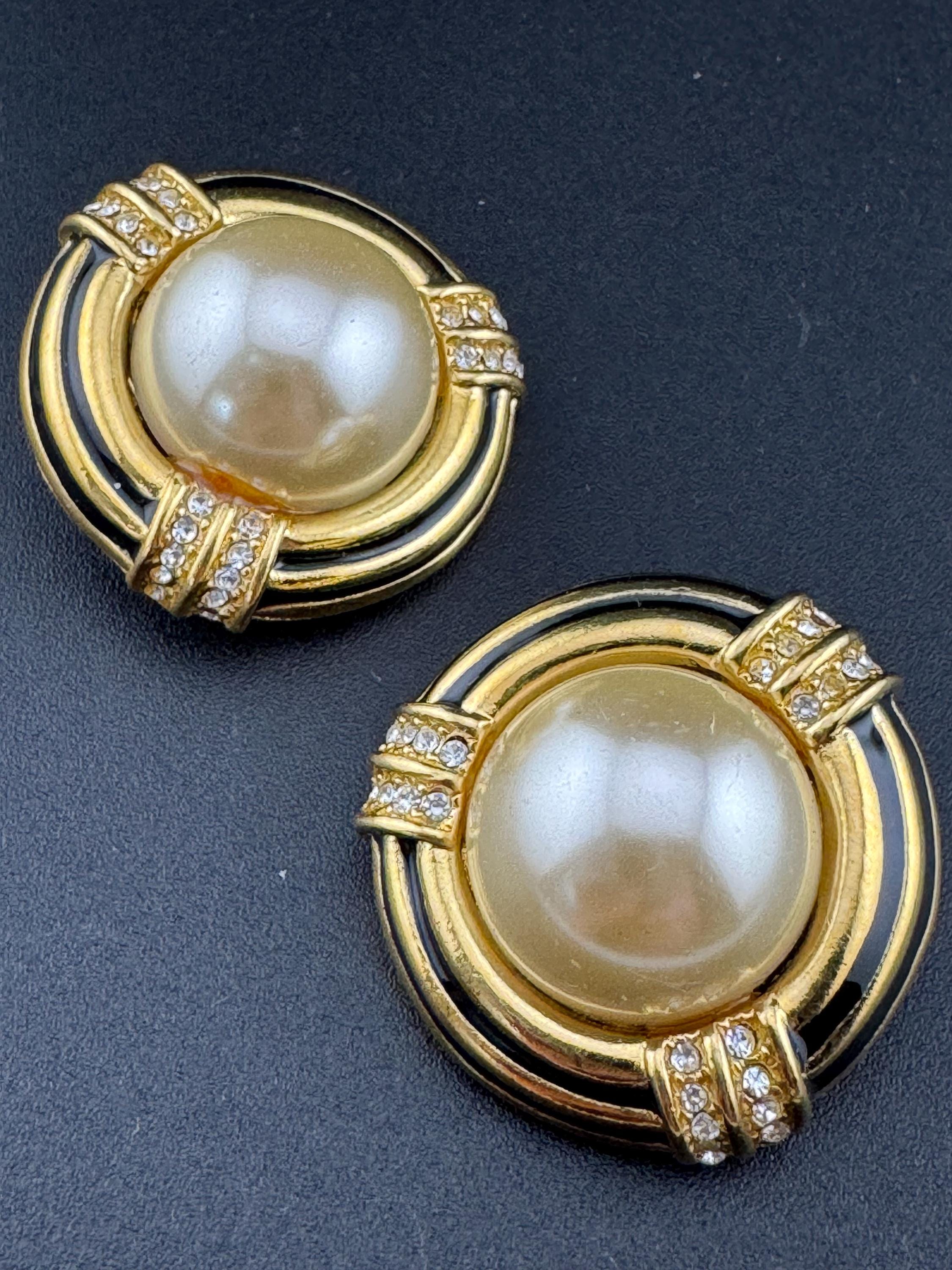 Boucles D'oreilles Clips Vintage Années 80 - Perles Plastique Noir Et Métal Doré - Occasion