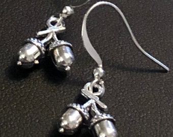 silver tone acorn drop earrings pierced ears