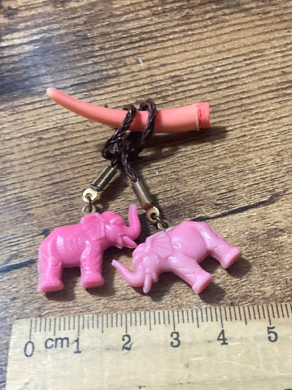 Vintage Early Plastic pink dangly Elephant brooch… - image 4