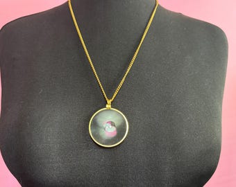 Vintage Gold Tone Magnifier Pendant Necklace (4cm Jeweller's Loupe)