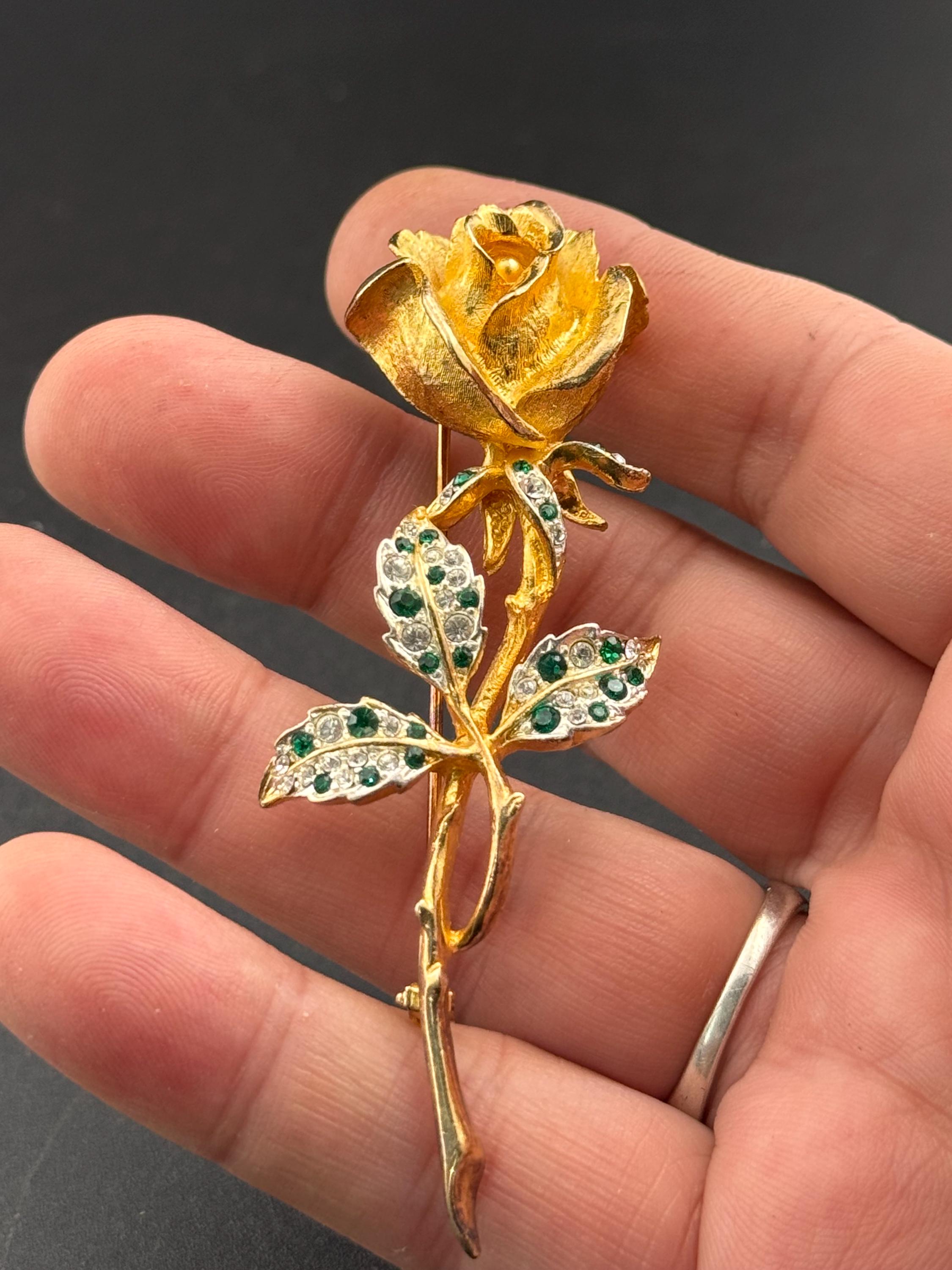 Créoles Métal Doré Résine Rose Cristaux 5719112 - Swarovski