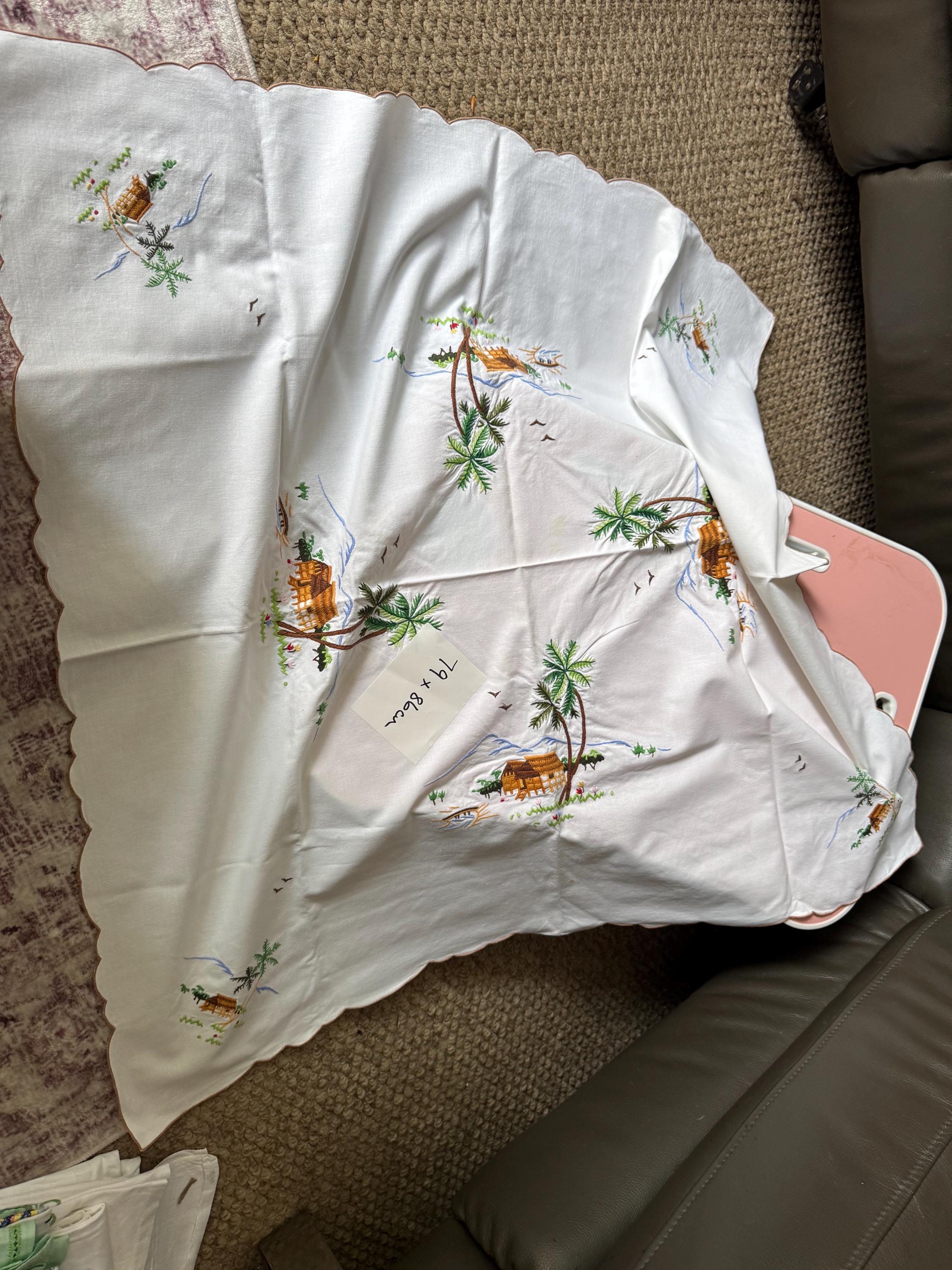 刺繍コットンテーブルクロス：中国風東洋の船の風景 - 79x86 - Etsy 日本