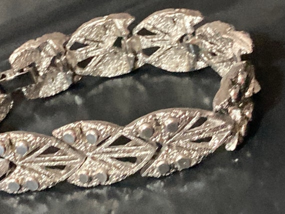 Brutalist silver tone steel textured bracelet 197… - image 1