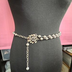 Vintage silver & Pearl Chain Belt Vintage Silver Tone Chain and Beaded Faux Pearl Belt M/L 8  main image 3