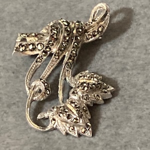 Vintage Sterling 925 Silver Marcasite floral Brooch 4cm 7.6 grams