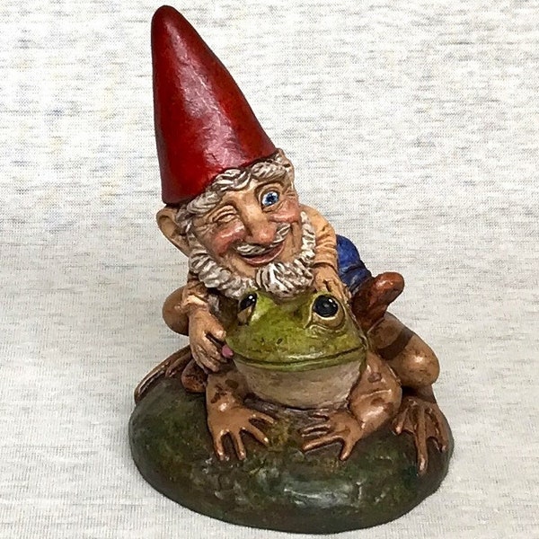 Gnome on Frog Figurine,Small Gnome Shelf Decor,Gnome Figurine Collectible,Hand Painted Gnome Statuette, Colorful Gnome Decorative Figurine