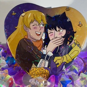 Blake and Yang Heart Holographic Button | RWBY
