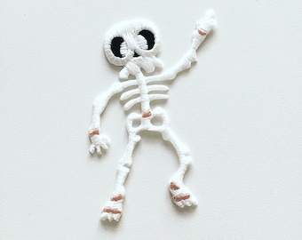 Parche termoadhesivo de esqueleto bailarín: Insignia divertida de Halloween