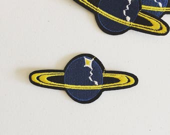 Saturn Planet Iron On Patch, Space Galaxy Badge, Space Planet Applique, Broderie DIY, Applique brodée, Cadeau culture pop, Cadeau spatial