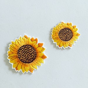 Sunflower Iron-On Patch, Yellow Flower Badge, Flowery Patch, DIY Embroidery, Embroidered Applique, Decorative Patch, Flower Gift image 2