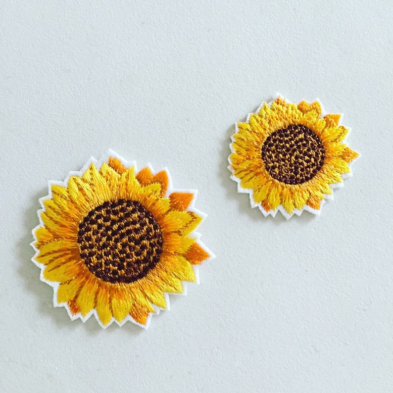 Sunflower Iron-On Patch, Yellow Flower Badge, Flowery Patch, DIY Embroidery, Embroidered Applique, Decorative Patch, Flower Gift image 2