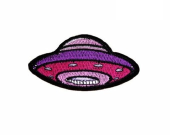 UFO Iron-On Patch, Alien Spacecraft Patch, Extraterrestrial Badge, Motif Applique, DIY Embroidery, Embroidered Applique, Pop Culture Gift