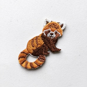 Red Panda Bear Iron-On Patch, Kawaii Animal Badge, Kids Animal Decorative Patch, DIY Embroidery, Embroidered Applique, Panda Gift