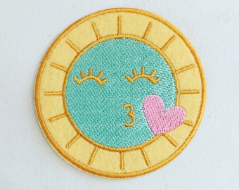 Sun Kissed Summer Iron-On Patch, Badge étoile céleste, Patch du système solaire, broderie DIY, badge brodé, applique brodée, cadeau soleil