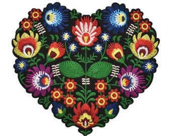 Large Folk Heart Iron-On Patch, Folk Art Heart Badge, Large Boho Badge, Boho Decorative Patch, DIY Embroidery, Folk Embroidered Applique