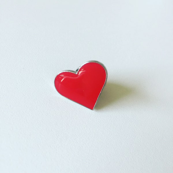 Rotes Herz-Metall-Pin, Liebes-Herz-Metall-Abzeichen, Liebes-Herz-Anstecknadel, rotes Herz-Revers-Pin, Pop-Kultur-Geschenk