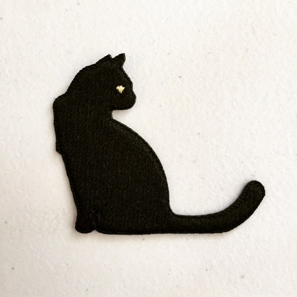 Black Cat Iron-On Patch, Black Cat Badge, Animal Decorative Patch, DIY Embroidery, Embroidered Applique, Cat Applique Motif, Cat Lady Gift