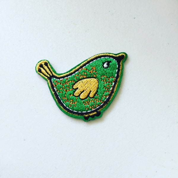 Green Birdie Iron-On Patch: Embroidered Folk Bird Applique